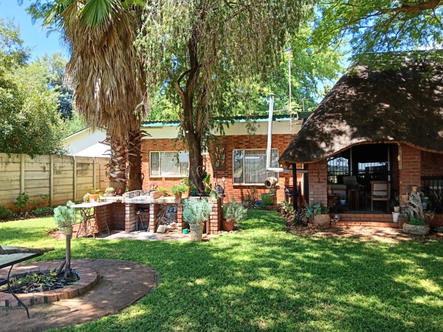 8 Bedroom Property for Sale in Brits Rural North West